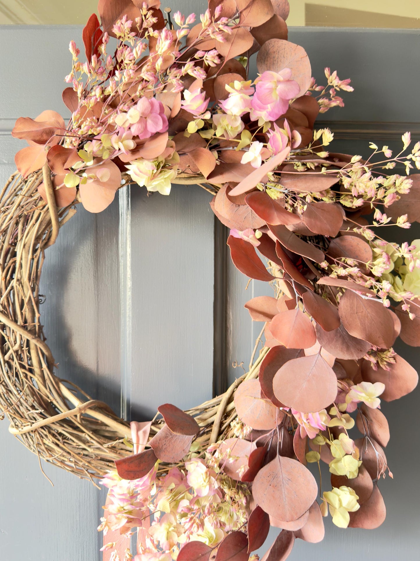 The Kent Beauty Wreath - Dried and preserved flowers wreath - Floral botanical wall art