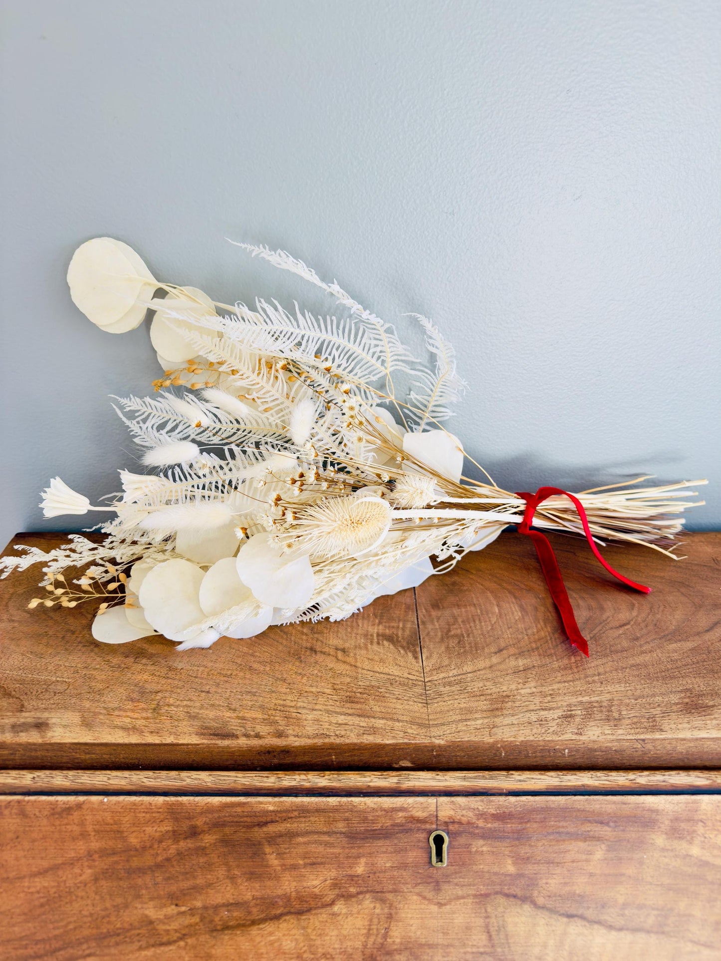 Dried Flower Bouquet "The Snowfall": eucalyptus, bunny tails, ferns, thistle