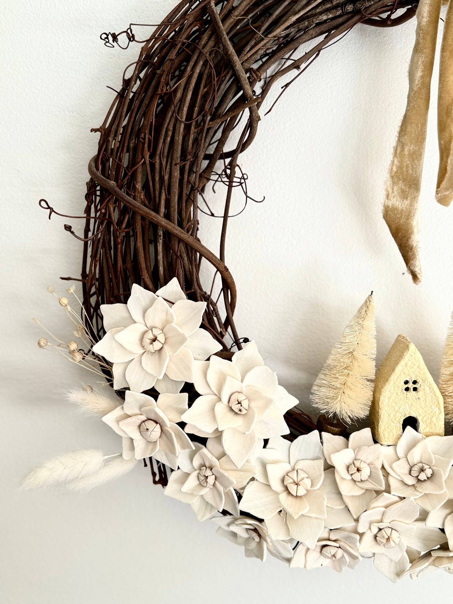 The Snowfall Wreath - Dried and preserved flowers wreath - Holiday wall decor