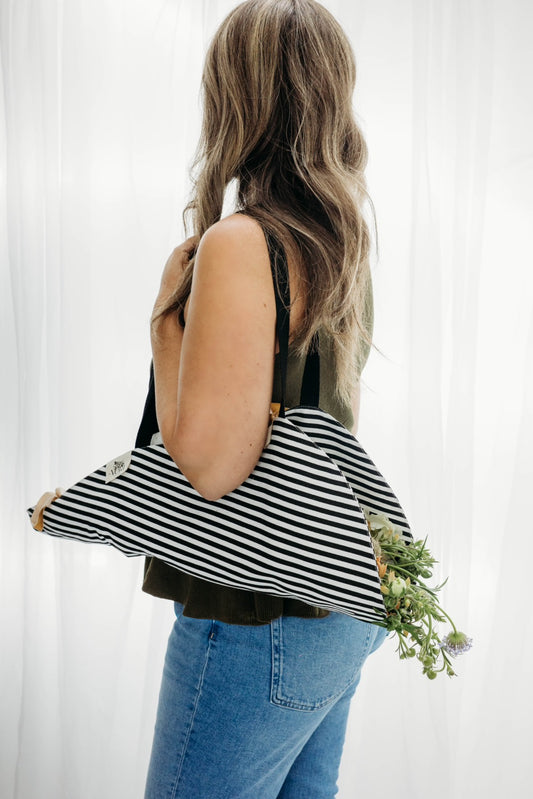 Flower Bouquet Tote Bag - flowers carry on bag - market bag