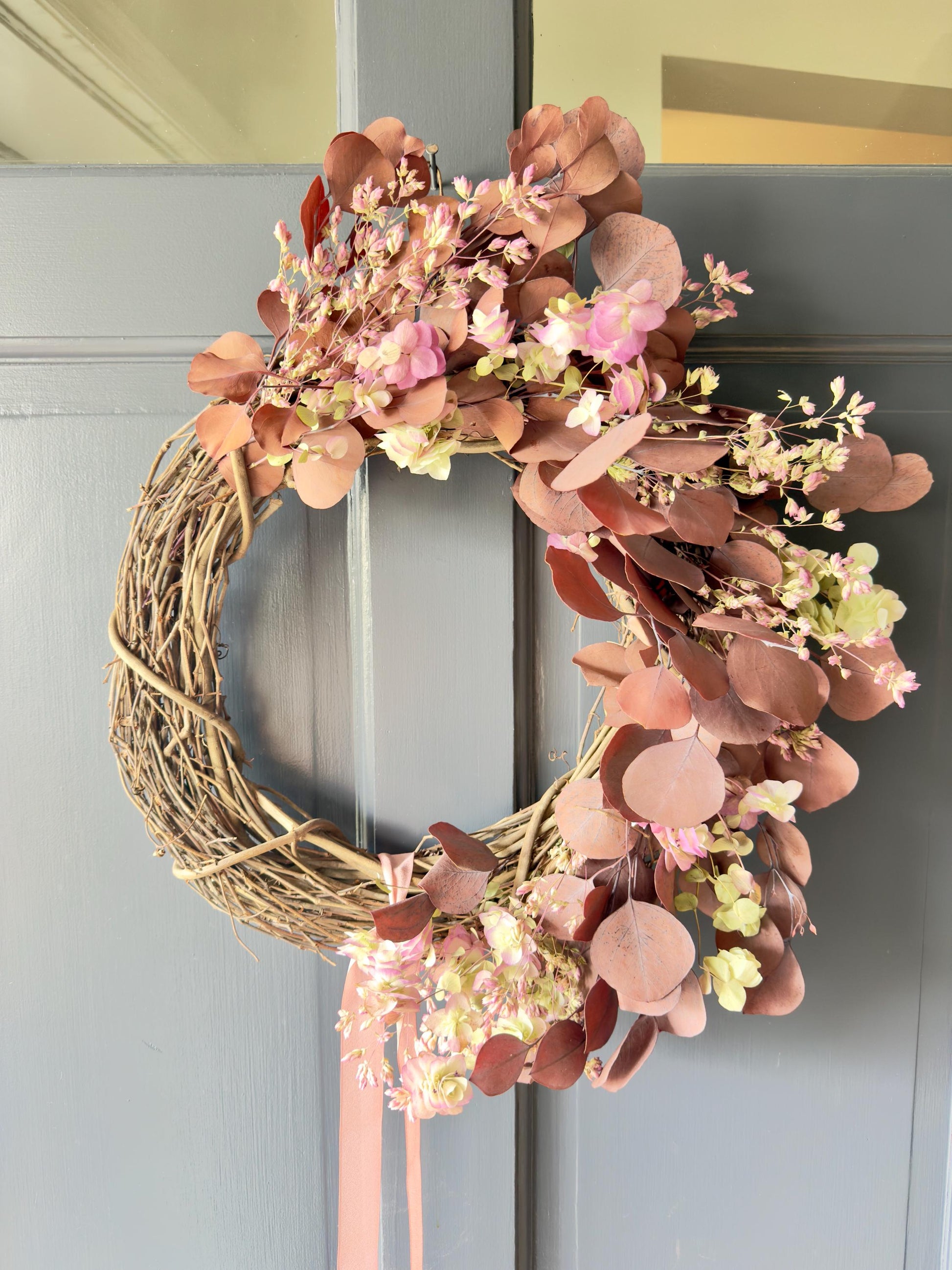 The Kent Beauty Wreath - Dried and preserved flowers wreath - Floral botanical wall art