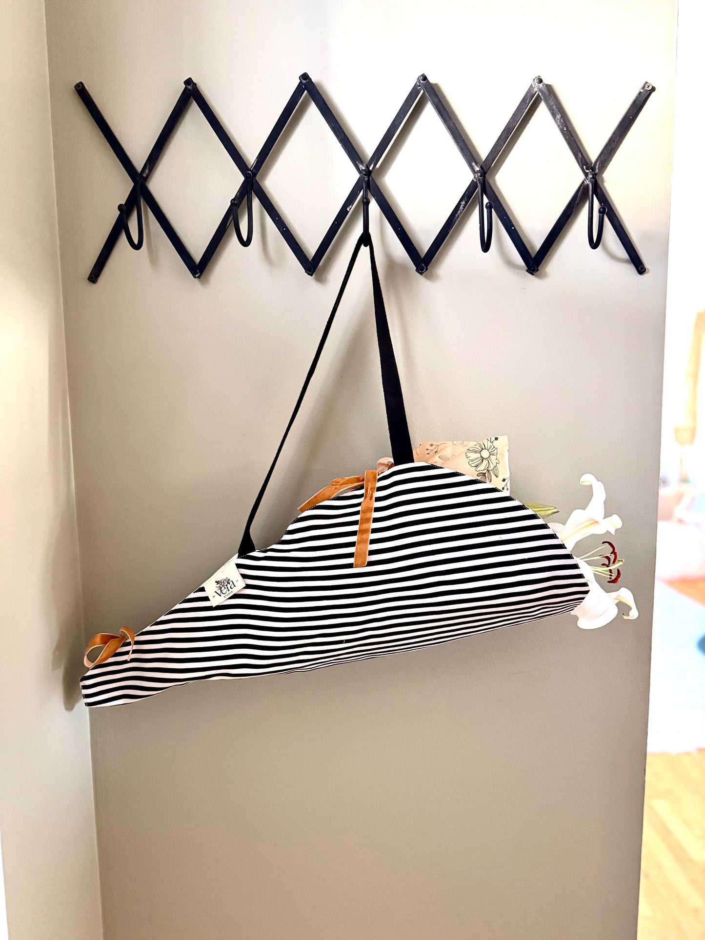 Flower Bouquet Tote Bag - flowers carry on bag - market bag