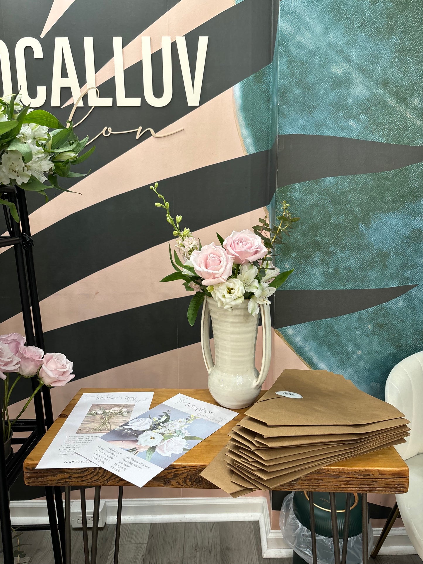 Floral Bar